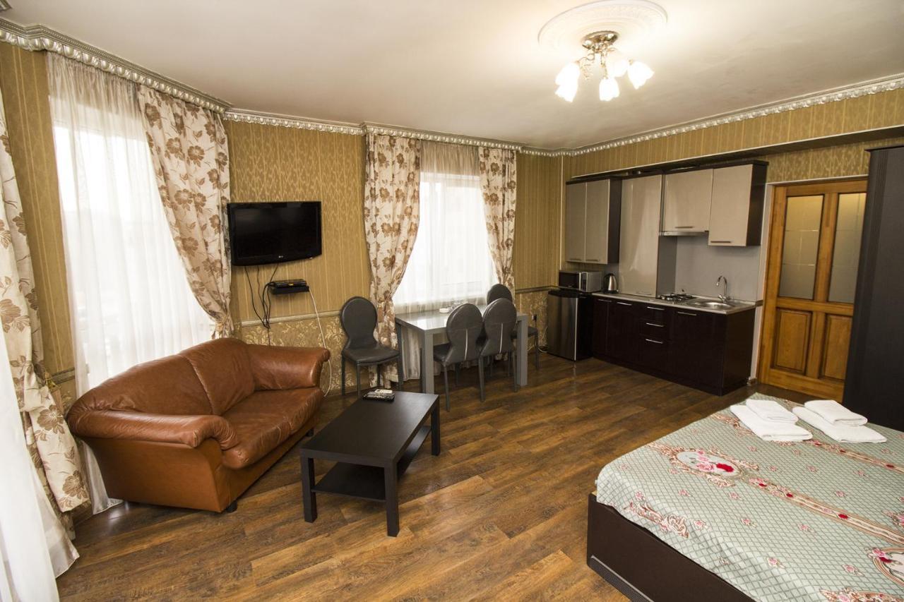 Apartment Pervomayskaya 15 Piatigorsk Zewnętrze zdjęcie